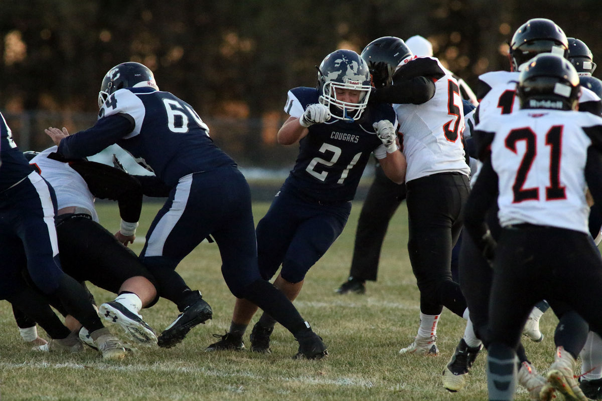 Cross County FB vs LCC (10).jpg